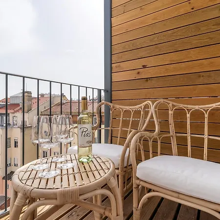 Amazing View In A Cozy, Spacious And Luminous Cocoon At